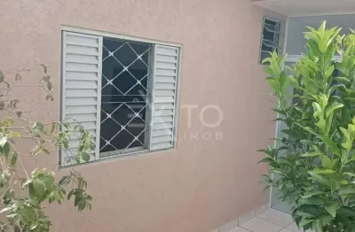 Casa para venda em Vila Popular de 160.00m² com 3 Quartos, 1 Suite e 2 Garagens