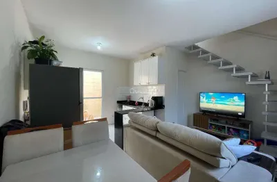 Casa de Condomínio para venda e aluguel em Granja Viana – Gramado de 50.00m² com 2 Quartos e 2 Garagens