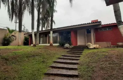 Casa para venda em Jardim Emília de 282.00m² com 4 Quartos e 6 Garagens
