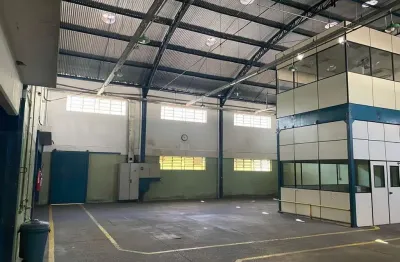 Galpão / Depósito / Armazém para venda e aluguel em Boa Vista de 1080.00m² com 6 Garagens
