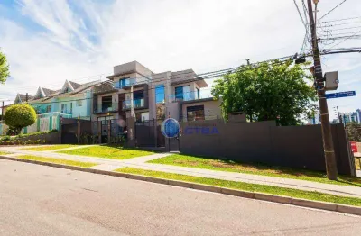 Sobrado para venda em Mossunguê de 180.00m² com 3 Quartos, 3 Suites e 3 Garagens