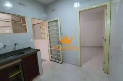 Casa para alugar em Vila Joana de 45.00m² com 1 Quarto e 1 Garagem