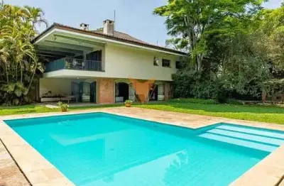 Casa para venda em Parque Silvino Pereira de 721.04m² com 6 Quartos, 2 Suites e 9 Garagens