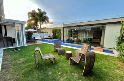 Casa para venda em Notre Dame de 307.00m² com 5 Quartos, 5 Suites e 6 Garagens