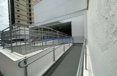 Casa para venda em Jardim Botânico de 440.00m² com 1 Quarto e 15 Garagens