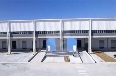 Galpão / Depósito / Armazém para alugar em São Marcos de 6636.04m² com 35 Garagens