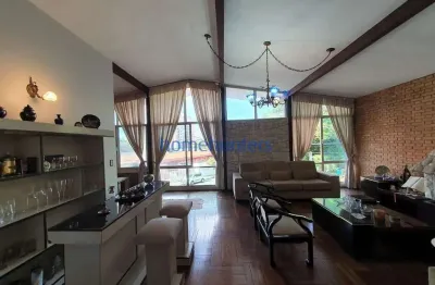 Casa para venda em Vila Nova São José de 255.00m² com 3 Quartos, 1 Suite e 3 Garagens