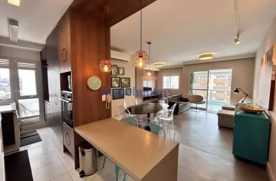 Apartamento para venda em Cambuí de 83.00m² com 2 Quartos, 1 Suite e 2 Garagens