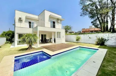 Casa de Condomínio para venda em Granja Viana de 332.74m² com 4 Quartos, 4 Suites e 5 Garagens