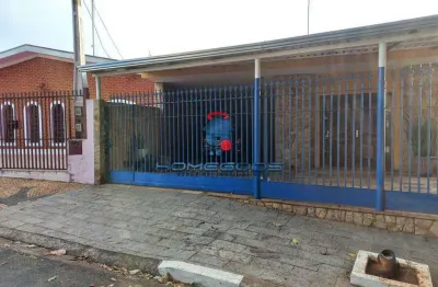 Casa para venda em Jardim Eulina de 185.00m² com 3 Quartos, 1 Suite e 3 Garagens