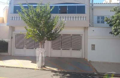 Sobrado para venda em Vila Mendonça de 273.00m² com 3 Quartos, 2 Suites e 3 Garagens