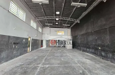 Galpão / Depósito / Armazém para alugar em Jardim Nilópolis de 300.00m² com 3 Garagens
