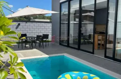 Casa de Condomínio para venda em Jardim Celeste de 207.00m² com 3 Quartos, 1 Suite e 4 Garagens
