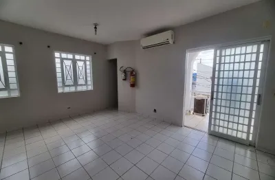 Imóvel Comercial para alugar em Vila Tibério de 40.00m² com 1 Quarto