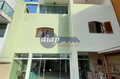 Belíssimo sobrado no bairro jardim guapira com 4 andares, 4 dormitórios, sendo 4 suítes, 7 banheiros,  ampla sala de estar e sala de jantar, cozinha c
