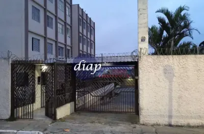 Apartamento com 50 m² divididos em 2 quartos, sala, cozinha, lavanderia, banheiro e uma vaga de garagem. água inclusa no condomínio. documentação regu