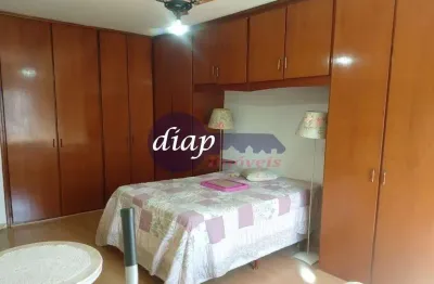 Ótimo sobrado no jardim frança com 2 dormitórios com armários embutidos, ventilador de teto, cozinha planejada, sala ampla com varanda aconchegante,1