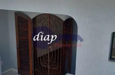 Excelente sobrado no jardim las vegas com 3 dormitórios, sendo 1 suíte com varanda e dois dormitórios com armários embutidos, sala ampla, cozinha e co