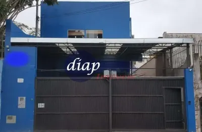 Ótimo galpão comercial na vila fachini com 2 andares, embaixo com 2 dormitórios, sala, cozinha e 1 banheiro, em cima com 1 dormitório com suíte, cozin
