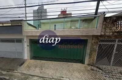 Lindo sobrado amplo! são 270 m2 divididos em três dormitórios, 1 suíte e 3 banheiros. casa nos fundos com 1quarto, sala, cozinha, banheiro. quintal co