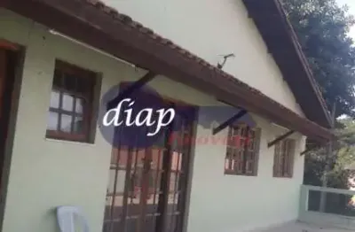 Excelente casa térrea no bairro do planalto com 2 pavimentos, no primeiro pavimento com 3 dormitórios, sendo 1 suíte com closet, copa, cozinha planeja
