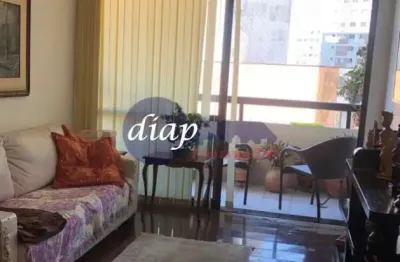 Belíssimo apartamento no condomínio villa carolina com 4 dormitórios, sendo 1 suíte com banheira e com sacada, banheiro social, lavabo e banheiro de s