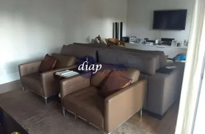 Apartamento alto padrão. um apartamento por andar, mobiliado pronto para morar. 189m² de de área útil, 04 dormitórios,03 suítes, 03 vagas, santana