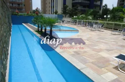 Lindo apartamento com 3 suítes, sala, banheiro, cozinha, armários planejados na cozinha nos quartos e nos banheiros, varanda gourmet, piscina, churras