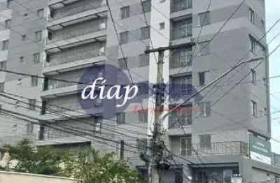 Apartamento com 32 m² divididos em 1 dormitório, banheiro com box, sala, cozinha, varanda grande, teto de gesso, playground, jacuzzi, quadra e churras