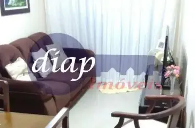 Ótimo apartamento na cidade patriarca com 2 dormitórios, sendo 1 com armários planejados, sala para dois ambientes com sacada, cozinha com armários em