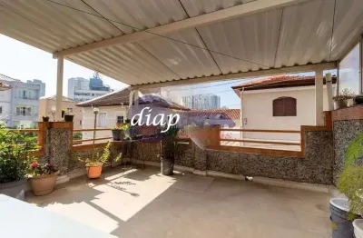 Ótimo sobrado no bairro alto da mooca com 4 dormitórios, copa e cozinha com armários embutidos, sala para dois ambientes, 2 banheiros e 1 lavabo, área