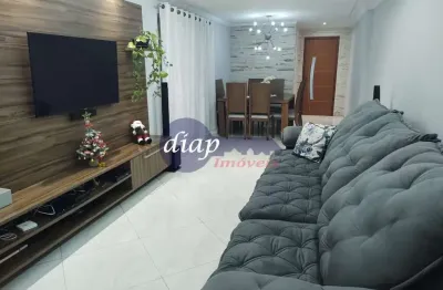Linda casa térrea com aproximadamente 150 metros quadrados de área construída e 250 metros de terreno, divididos em 3 dormitórios, sendo 1 suíte + um