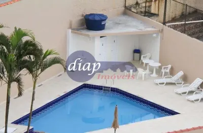 Ótimo apartamento no bairro chácara cruzeiro do sul com 2 dormitórios, sendo 1 suíte com armários embutidos, cozinha com móveis planejados, área de se