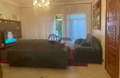 Excelente sobrado na vila santa isabel com 3 dormitórios, sendo 1 com varanda, cozinha, sala para dois ambientes, 2 banheiros, quintal, lavanderia com