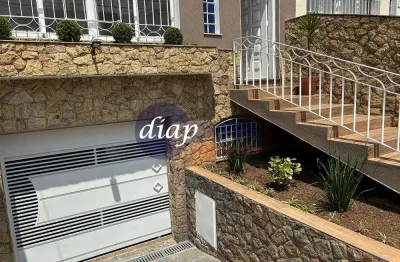Lindo sobrado com excelente acabamento, porcelanato, laminado novo, gesso, iluminação, pintura nova, sala ampla, 4 dormitórios sendo 1 suíte, são 4 ba