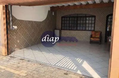 Linda casa térrea com 2 dormitórios, sala, cozinha, 2 banheiros, portão eletrônico, área de serviço independente coberta muito boa e uma edícula bem e