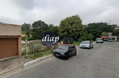 Terreno com aproximadamente 8 metros de frente localizado na vila formosa. ótima localização. documentação regularizada.