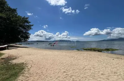 Casa com 3 quartos à venda na Rua Vereadora Albertina Krumel Maciel, Ponta de Baixo, São José