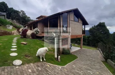 Casa à venda na serra da cantareira - parque petrópolis paulista, 2 quartos, 1 suíte, 3 salas, 2 banheiros, 2 vagas, 205m²!