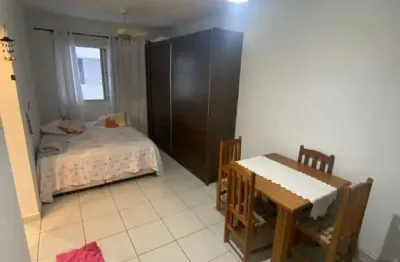 Kitnet / Stúdio à venda na Rua Frei Gaspar, Centro, São Vicente