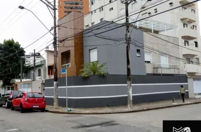 Raridade em santos – sobrado triplex isolado com piscina e salão de festas