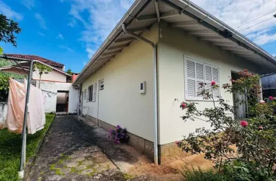 Casa à venda, 2 quartos, 3 vagas, terreno 297,50m², itaguaçu, florianópolis - sc