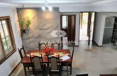 Casa à venda, 4 quartos sendo 4 suítes, 6 vagas com 230m², cacupé, florianópolis - sc