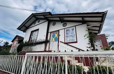 Casa 2 quartos para alugar, 1 vaga, piscina compartilhada, pomeranos, timbó - sc