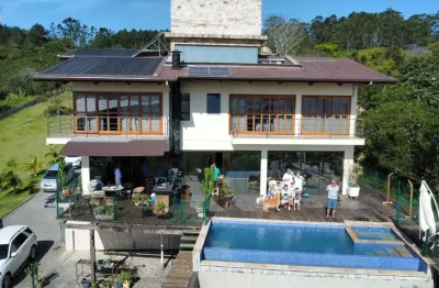 Casa alto padrão à venda com possibilidade de locação. residência com 3 quartos sendo 3 suítes, 12 vagas, piscina, terreno com 6.000m², joão paulo, florianópolis - sc