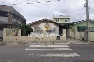 Casa comercial à venda, 3 quartos, 3 vagas, kobrassol, são josé - sc