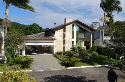 Venda: casa 4 quartos sendo 4 suítes, 4 vagas, condomínio fechado de alto padrão, córrego grande, florianópolis - sc