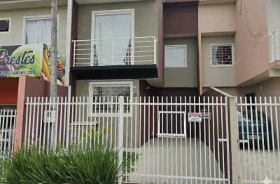 Sobrado com 3 Quartos no  Campo de Santana  Pronto para Morar em Curitiba