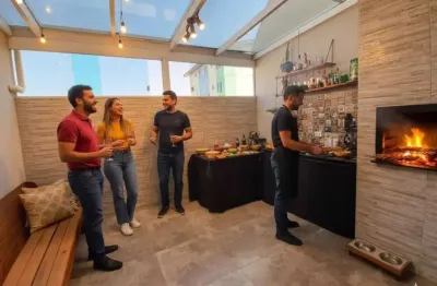 Sobrado a Venda no Sitio Cercado 2 quartos com Ótima Localização