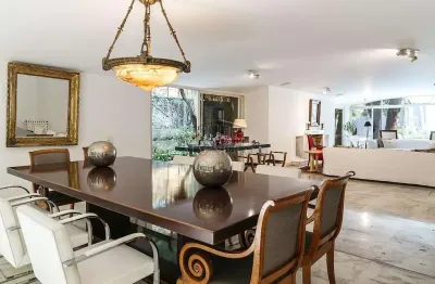 Casa com 5 quartos à venda na Rua Holanda, Jardim Europa, São Paulo